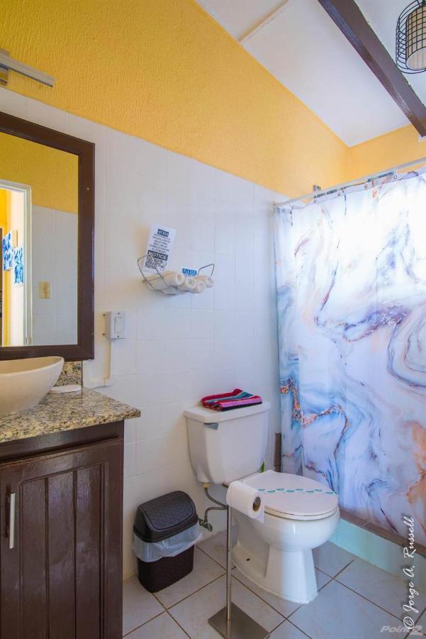 Centrally Located In Jaco, Walk To Beach, Beautiful Pool! Each Paradise Is 1bd 1bath Units Sleep 5 Or Book Both Units And Open Connecting Door For 10 Ppl- Paradise Found!