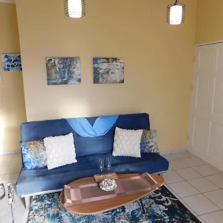 Centrally Located In Jaco, Walk To Beach, Beautiful Pool! Each Villa Paradise Is 1Bd 1Bath Condo Units Sleep 5 Or Book Both Units And Open Connecting Door For 10 Ppl- Paradise Found! Exterior foto