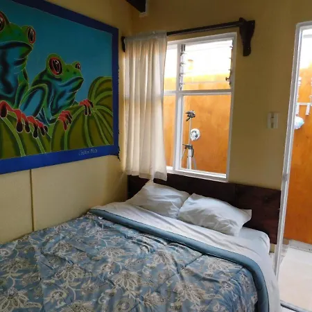 Centrally Located In Jaco, Walk To Beach, Beautiful Pool! Each Villa Paradise Is 1Bd 1Bath Condo Units Sleep 5 Or Book Both Units And Open Connecting Door For 10 Ppl- Paradise Found! Exterior foto