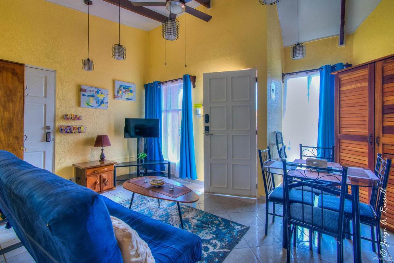Apartment Centrally Located In Jaco, Walk To Beach, Beautiful Pool! Each Paradise Is 1bd 1bath Units Sleep 5 Or Book Both Units And Open Connecting Door For 10 Ppl- Paradise Found!