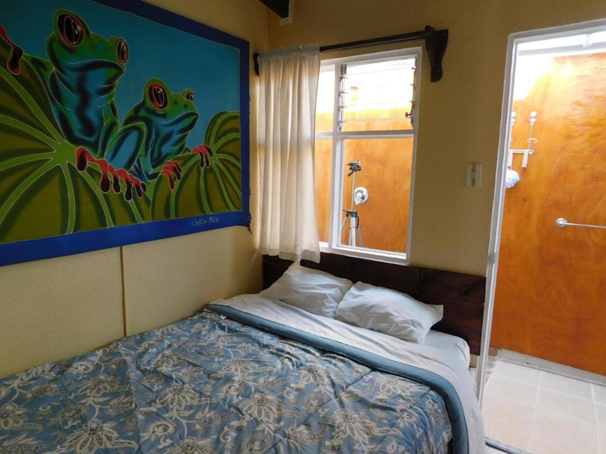 Centrally Located In Jaco, Walk To Beach, Beautiful Pool! Each Paradise Is 1bd 1bath Units Sleep 5 Or Book Both Units And Open Connecting Door For 10 Ppl- Paradise Found!